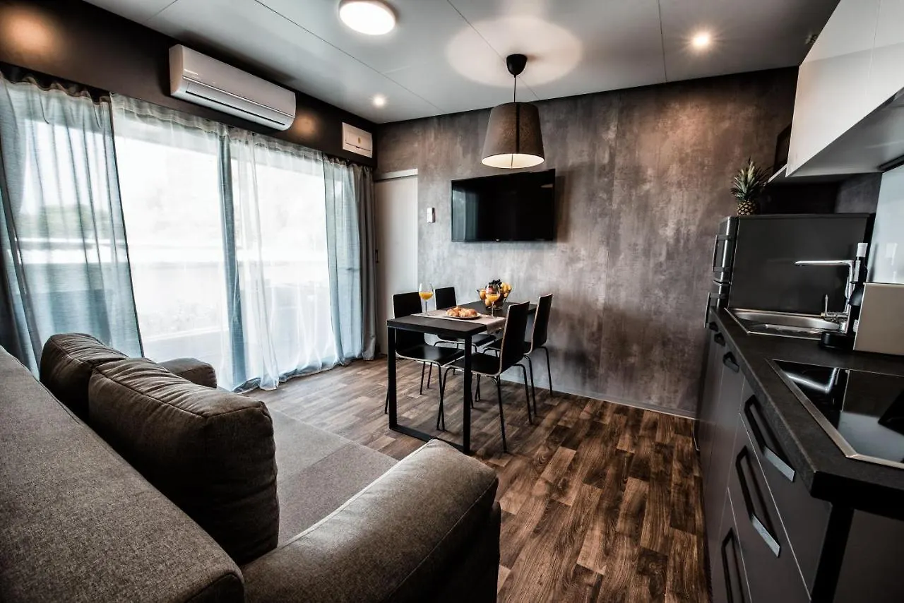 Adrialux Camping Mobile Homes Selce Üdülőpark