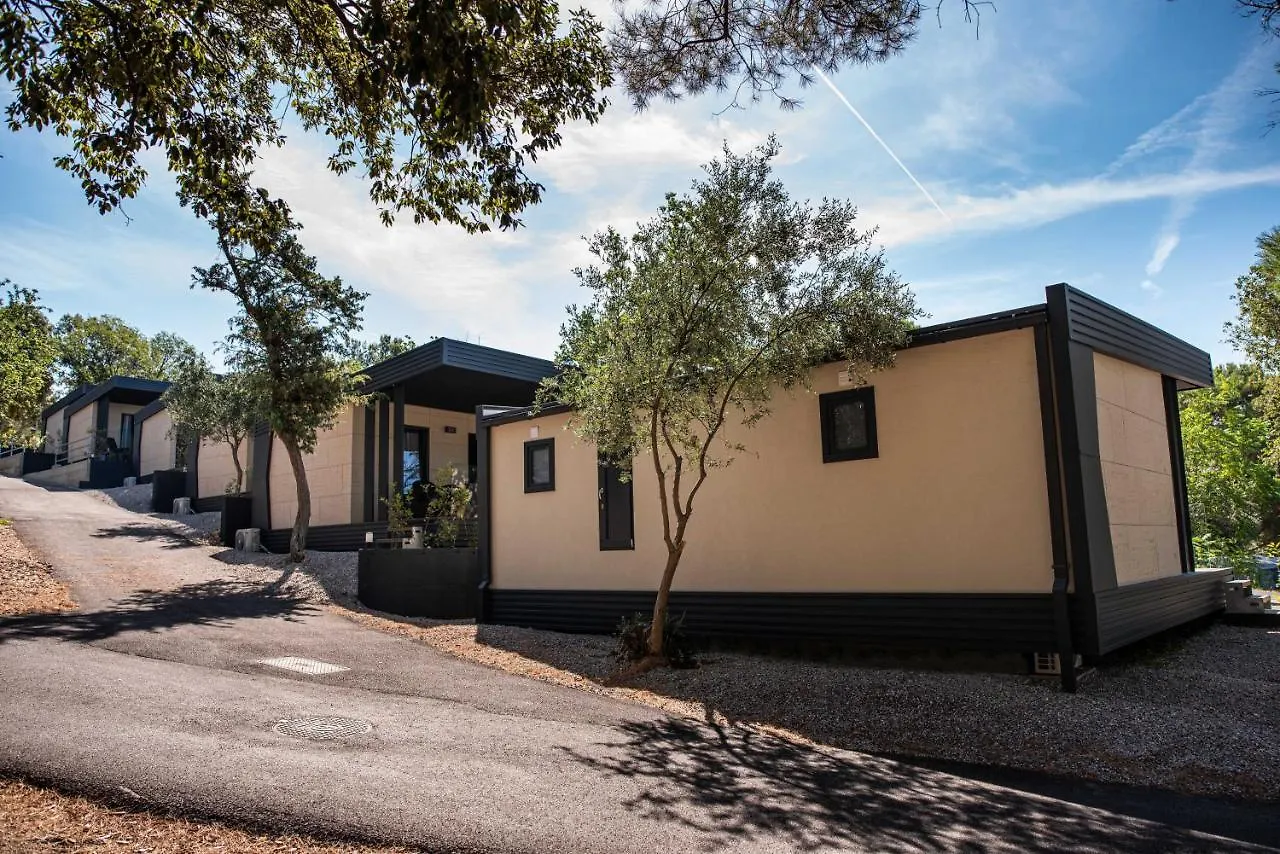 *** Üdülőpark Adrialux Camping Mobile Homes Selce Horvátország