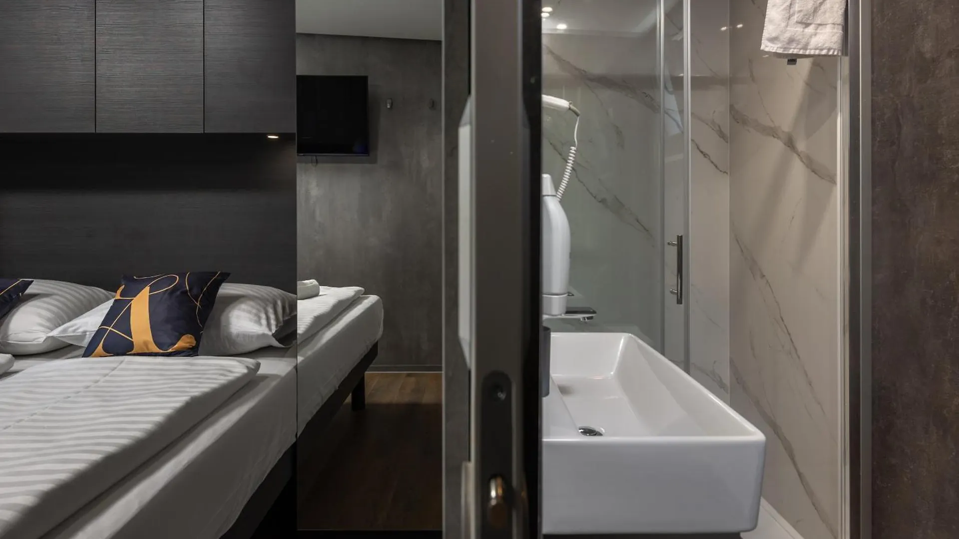 Adrialux Camping Mobile Homes سيلتسي 3*,